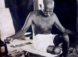 Gandhi, héros universel, guerrier de la paix